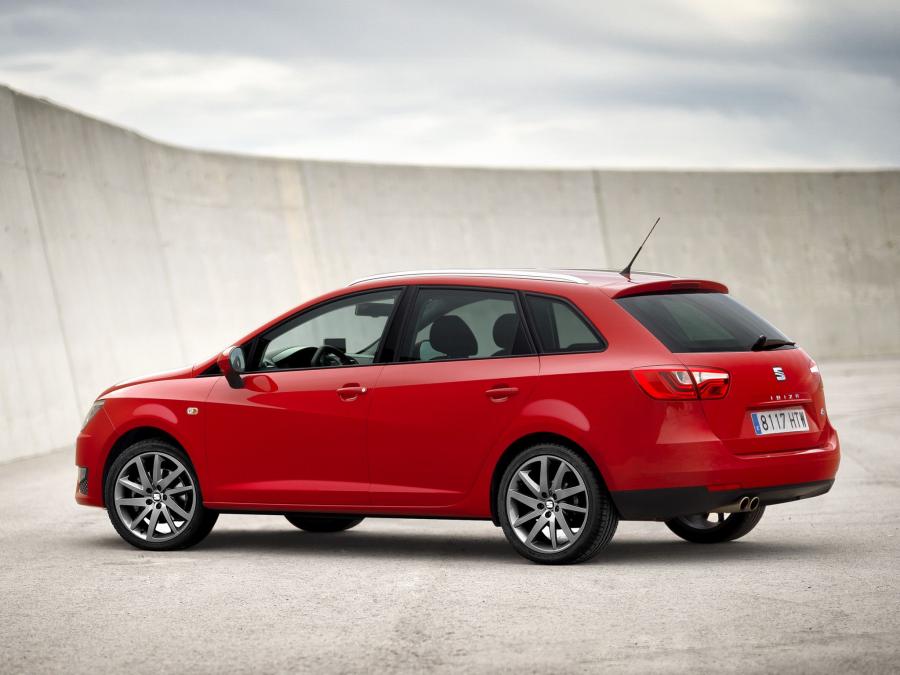  Seat Ibiza ST FR 2012 года  (фото 12 из 13)